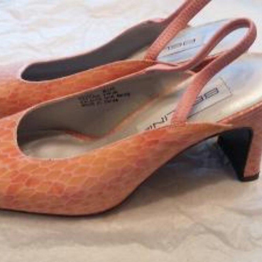 JUST REDUCED!!!! Bellini Pink Sling Backs - Picture 11 of 13